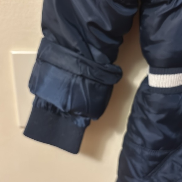 Tommy Hilfiger Black Coat with Logo - Picture 6 of 11